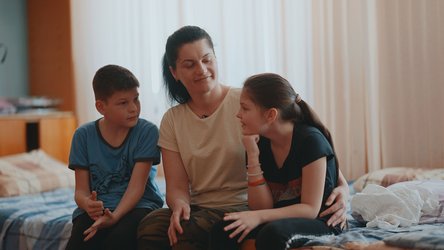 War Child providing safe spaces and psychological first aid to refugee families from Ukraine